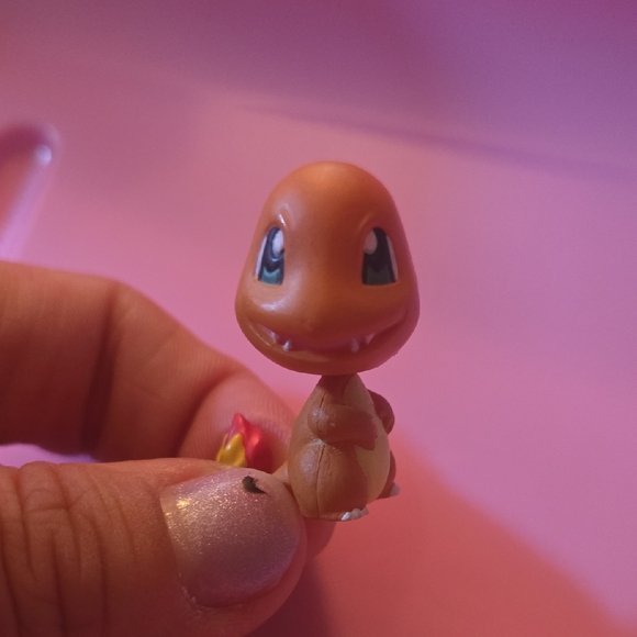 1/9$  2/12$ 3/15$ 4/18$Pokemon Charmander Figurine - Picture 1 of 2